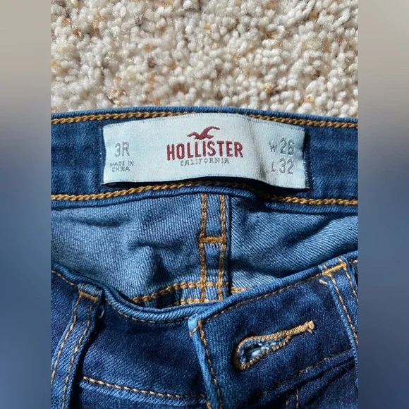 hollister jeans - Picture 3 of 3
